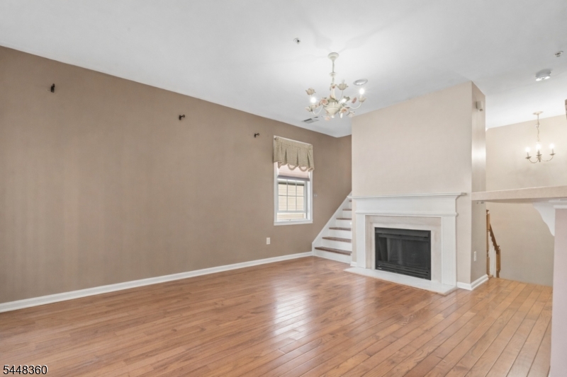 159 George Russell Way