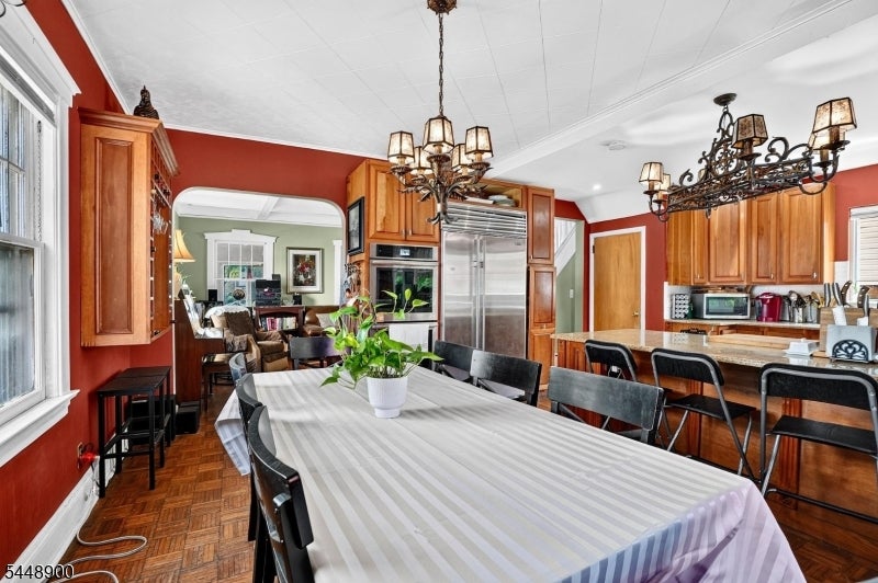 90 7Th St