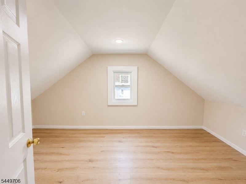 120 Fenner Ave 2