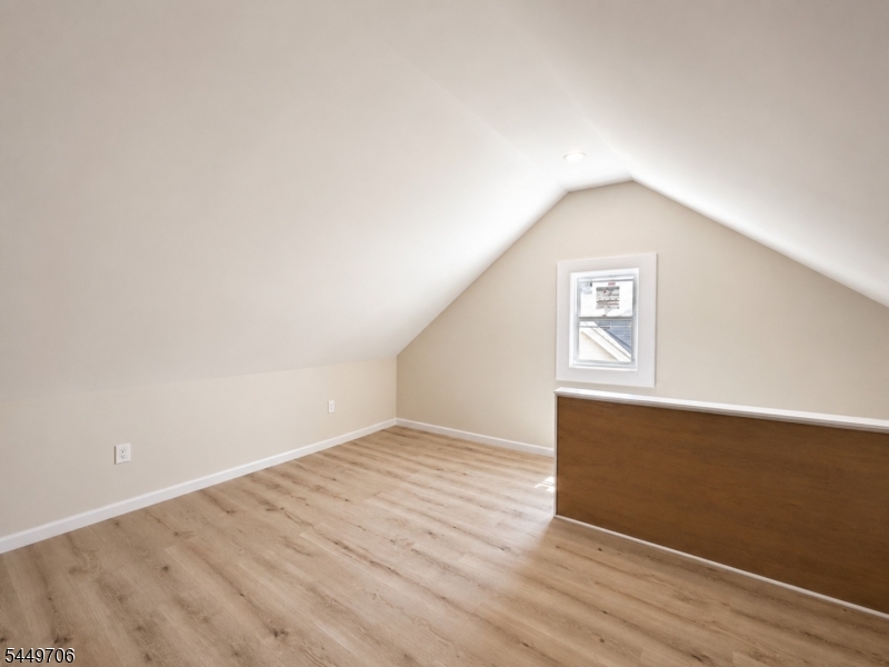 120 Fenner Ave 2