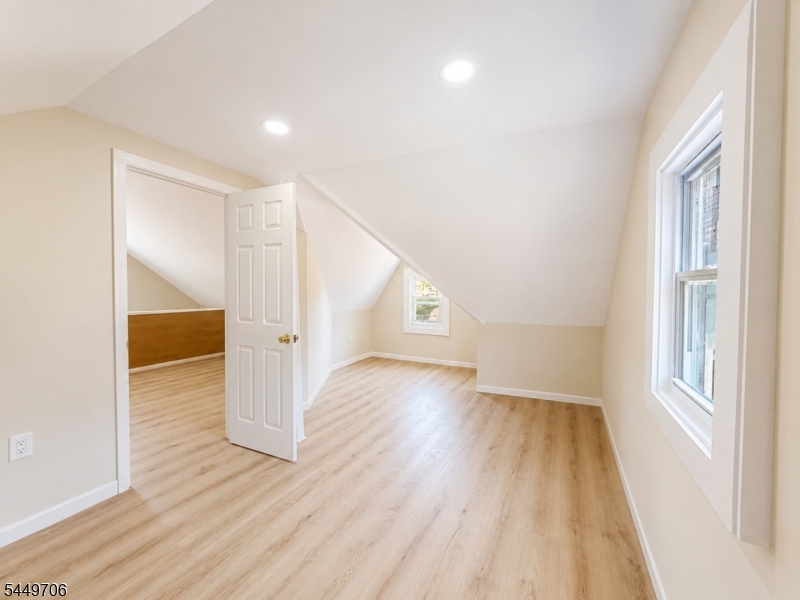 120 Fenner Ave 2