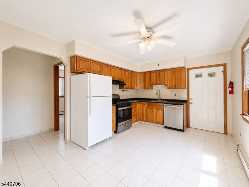 120 Fenner Ave 2