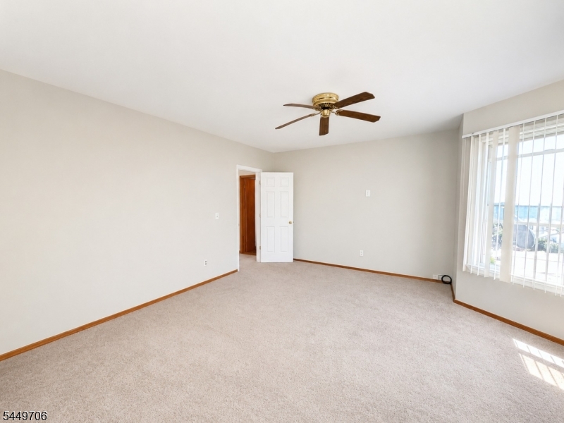 120 Fenner Ave 2