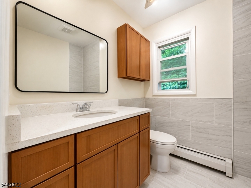 28 Carr St 1