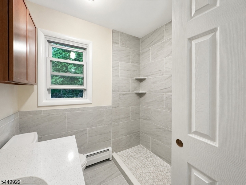 28 Carr St 1