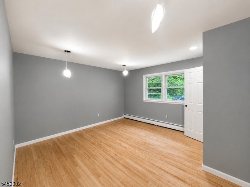 28 Carr St 2