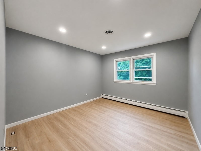 28 Carr St 2