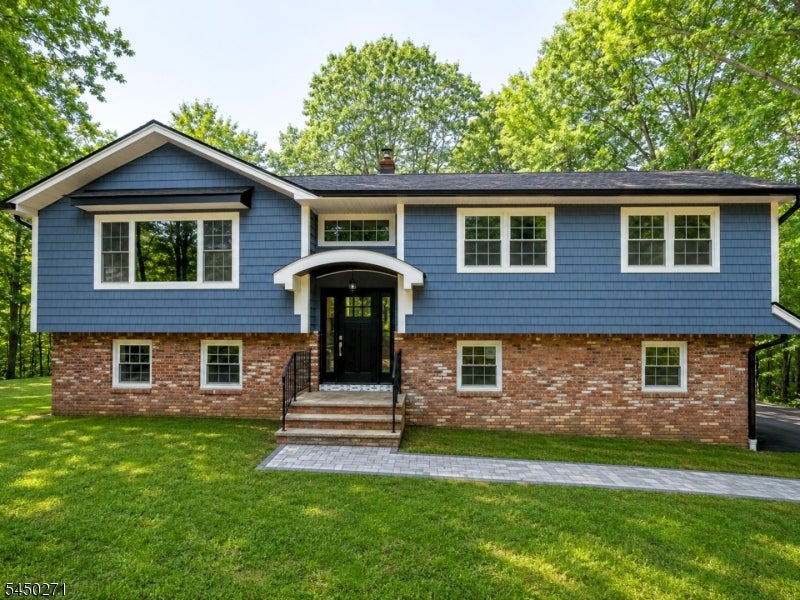 220 Brook Valley Rd