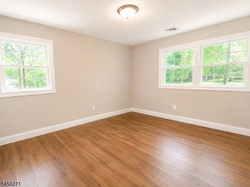 220 Brook Valley Rd