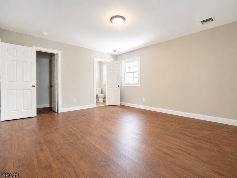 220 Brook Valley Rd
