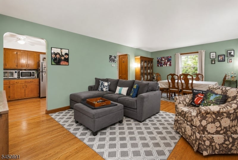 340 Saddle River Rd