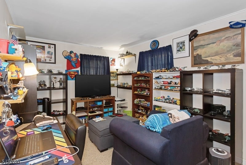 340 Saddle River Rd