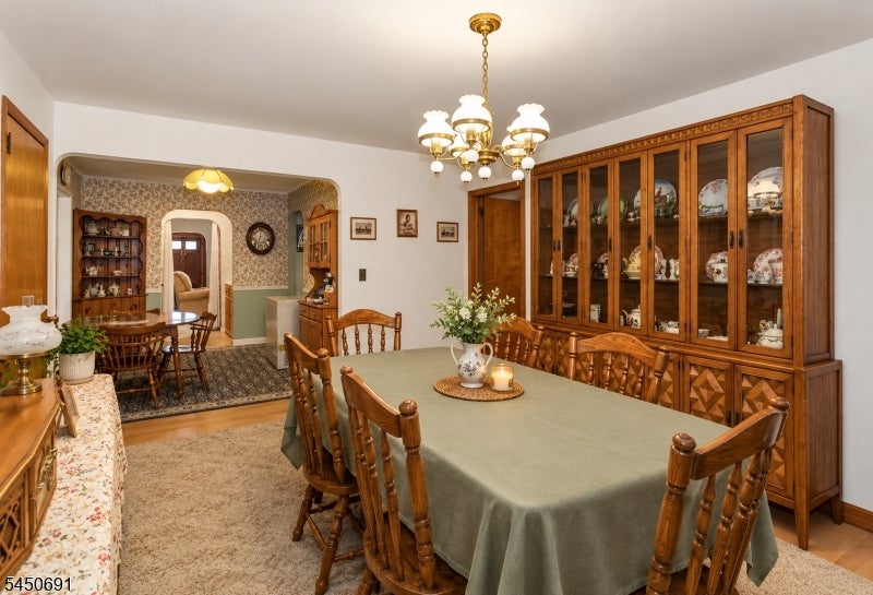 340 Saddle River Rd