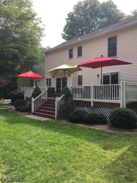 112 Timber Ln