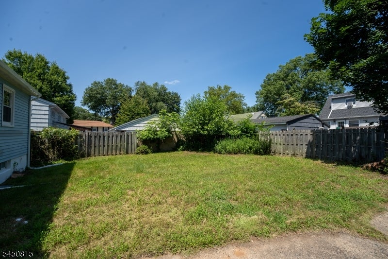 219 Haroldson Pl