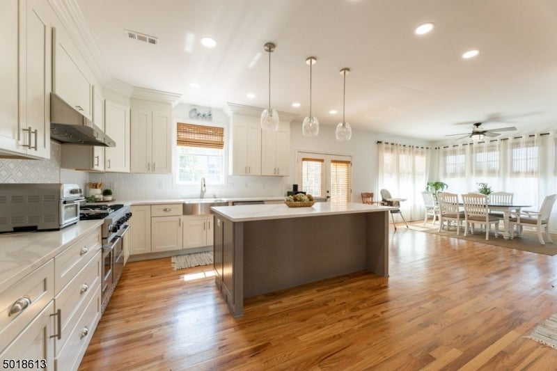 1 Cedar Ct