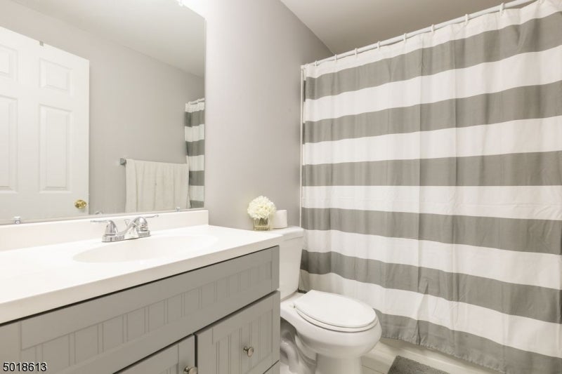 1 Cedar Ct