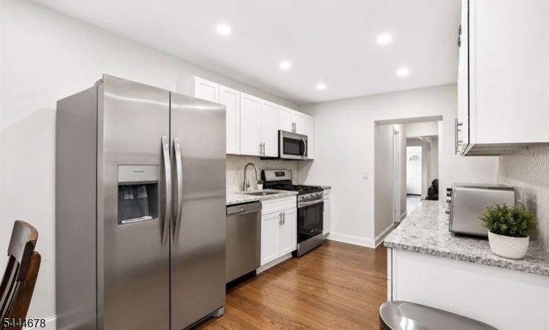 56 Bergen Ave