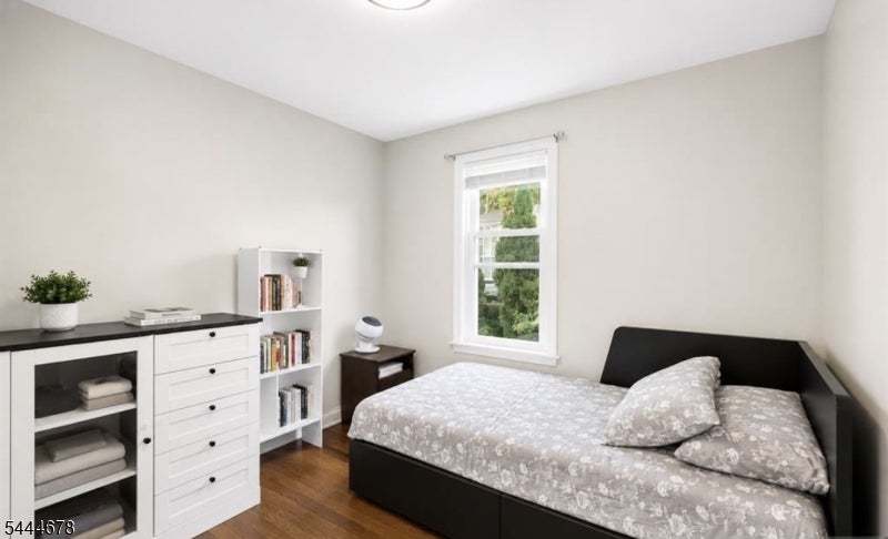 56 Bergen Ave
