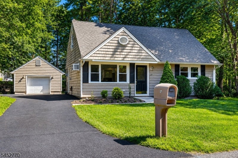 27 Ferndale Rd