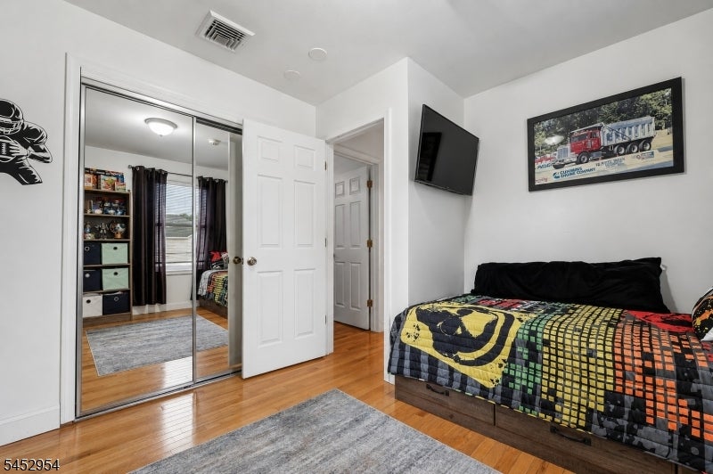 91 Redwood Ave