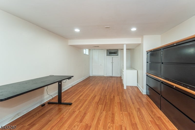 42 W Spring Valley Ave