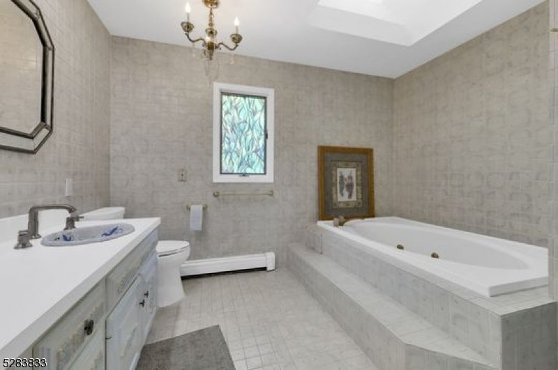 60 Ivy Pl