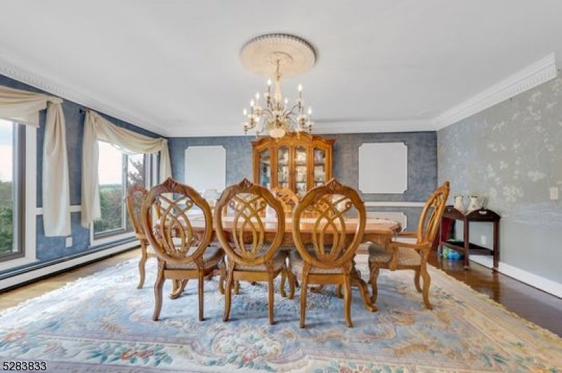 60 Ivy Pl