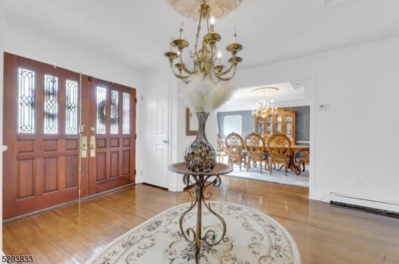 60 Ivy Pl