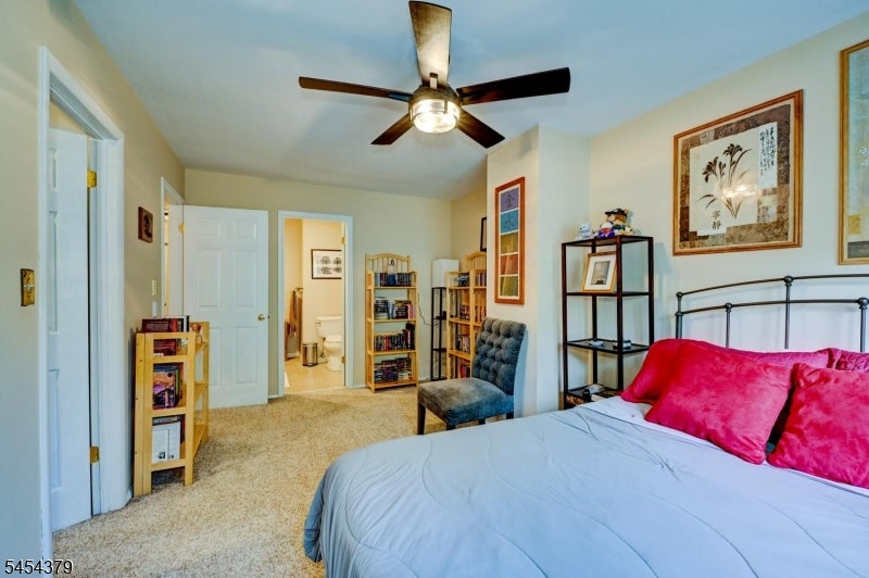 20E Quincy Ln E