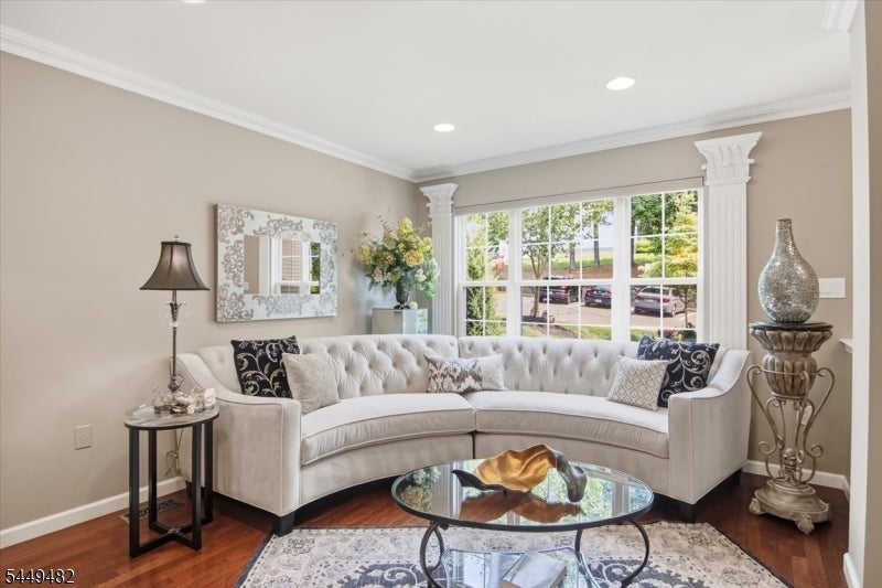 153 Rock Rd