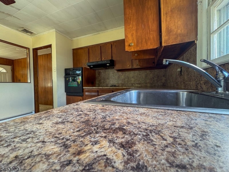101 Winding Hill Rd
