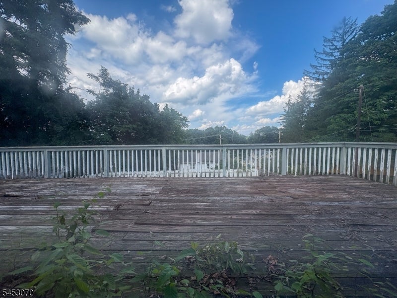 101 Winding Hill Rd