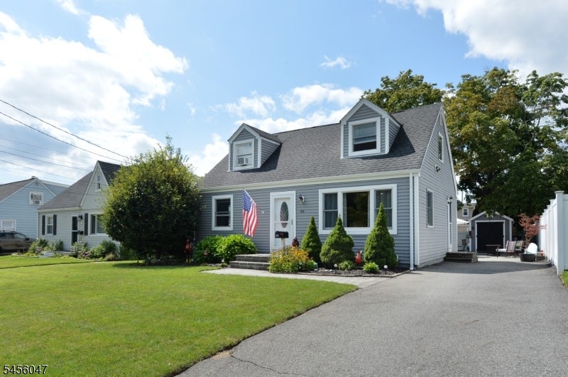 56 Schuyler Ave