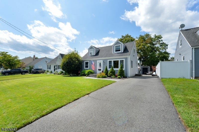 56 Schuyler Ave
