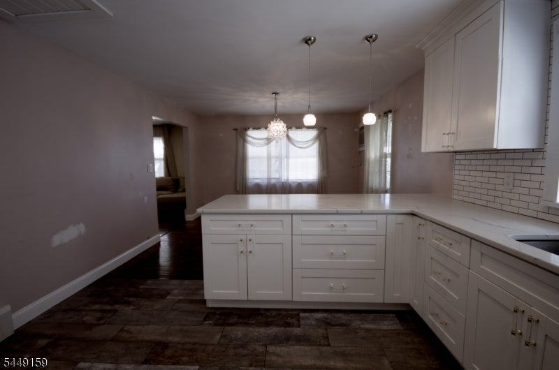 16 W Prospect St