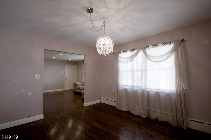 16 W Prospect St