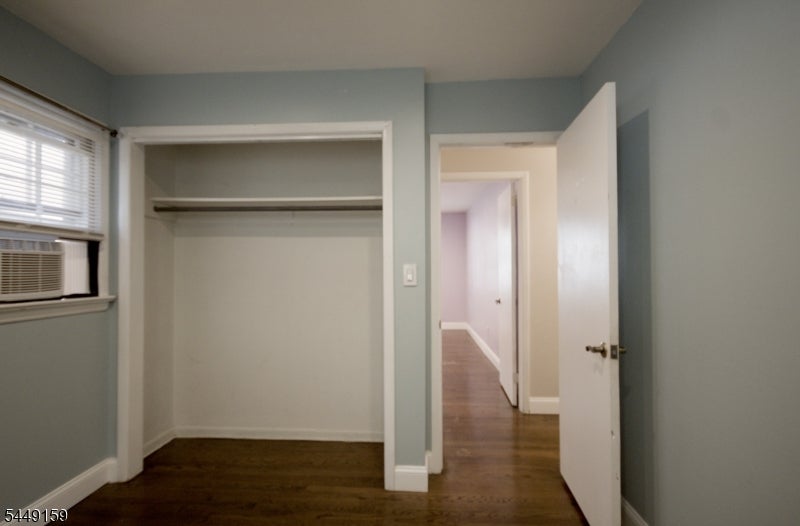 16 W Prospect St