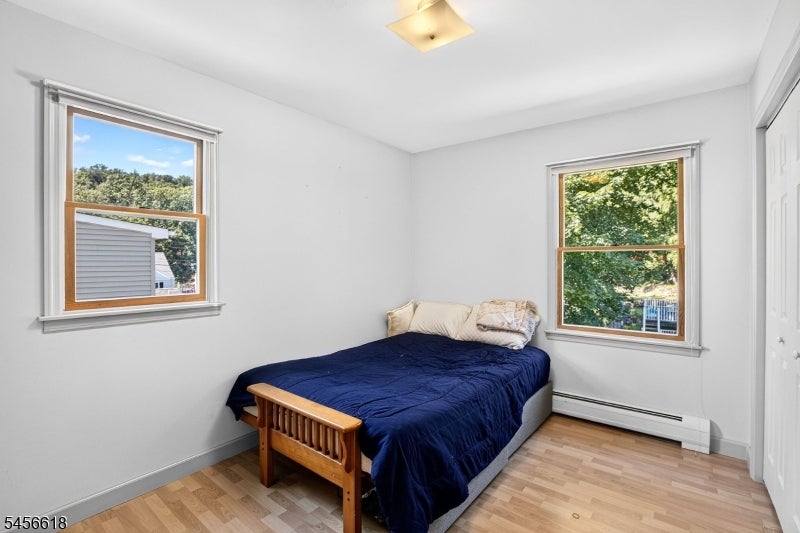 108 Midvale Ave