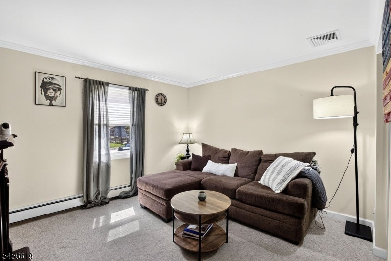108 Midvale Ave