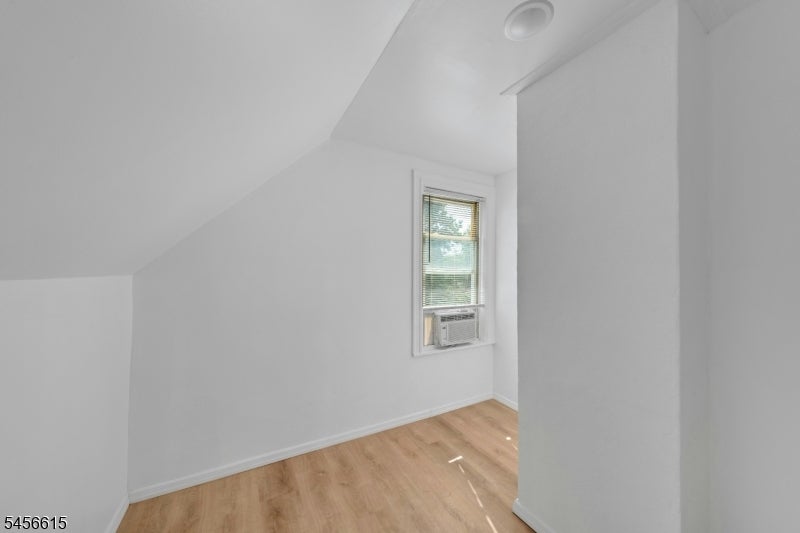 98 N 22Nd St