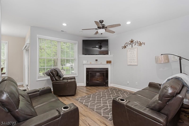 145 Levinberg Ln