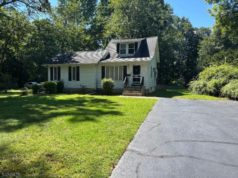 36 Kirschner Ave