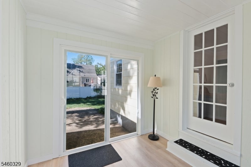 2375 Whittier Ave