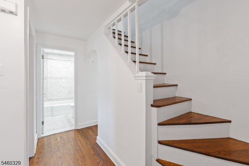 2375 Whittier Ave