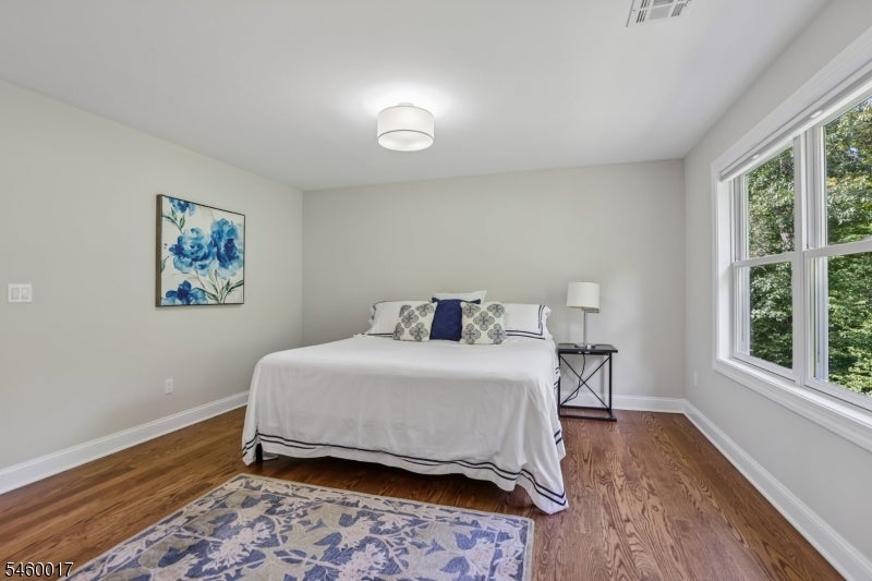 10 Massola Dr