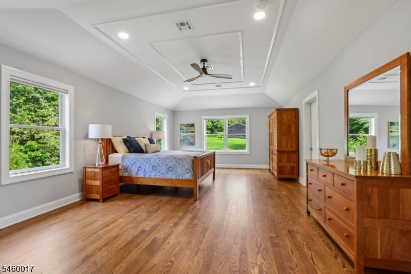 10 Massola Dr