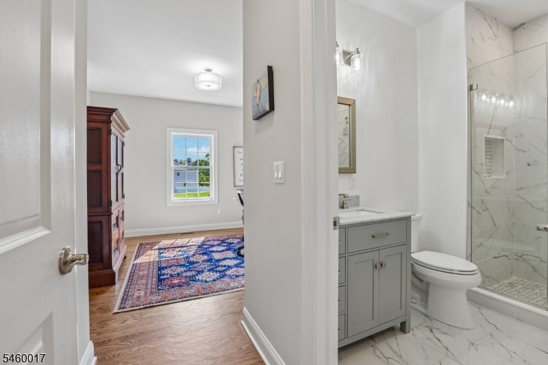 10 Massola Dr