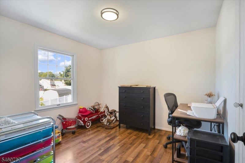 73 Burnside Pl