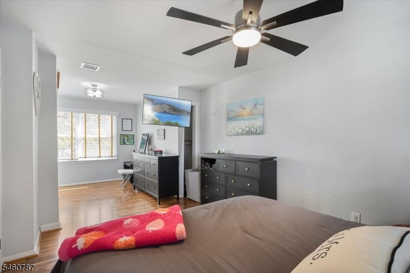 73 Burnside Pl